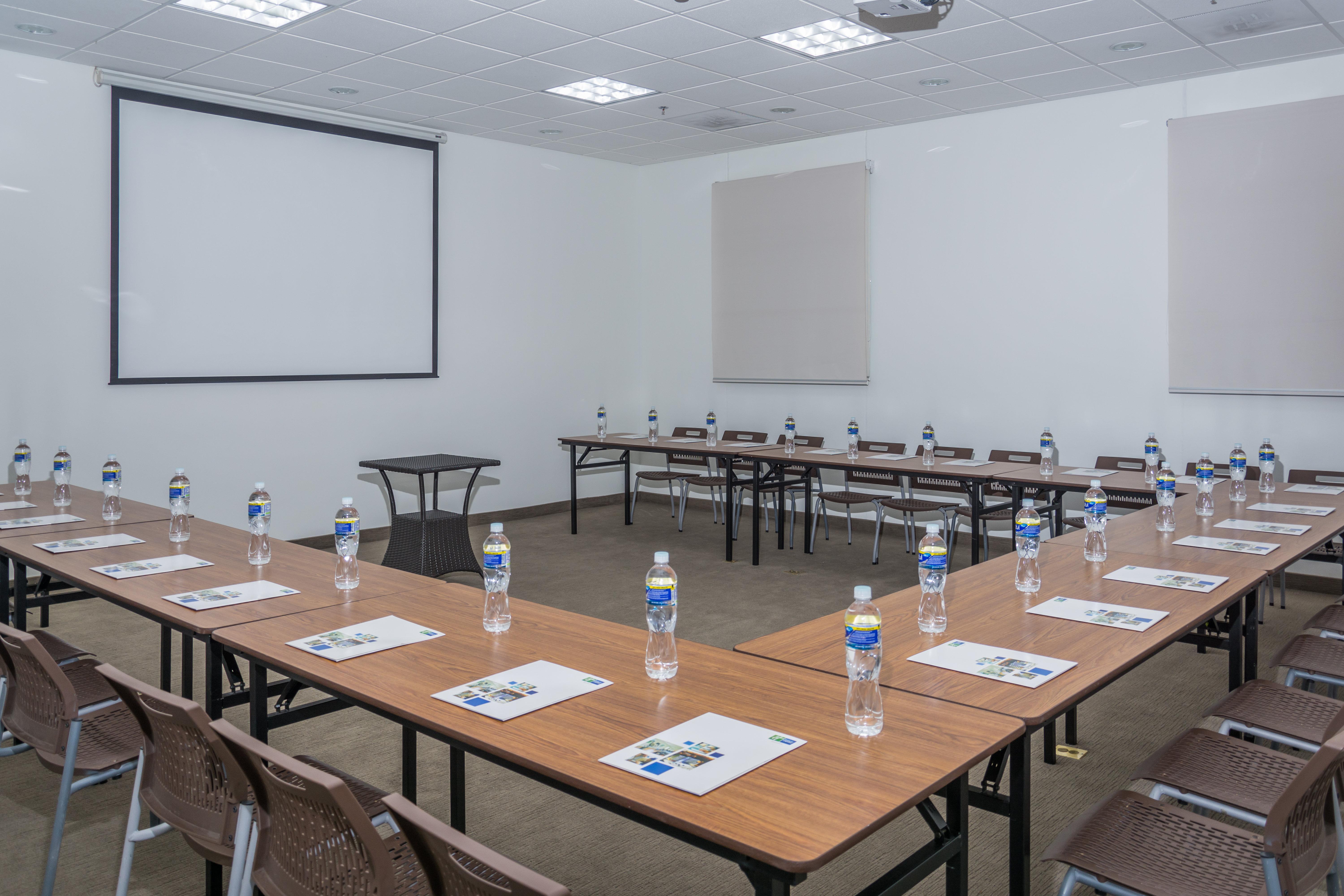 Holiday Inn Express Tegucigalpa By Ihg Exterior photo