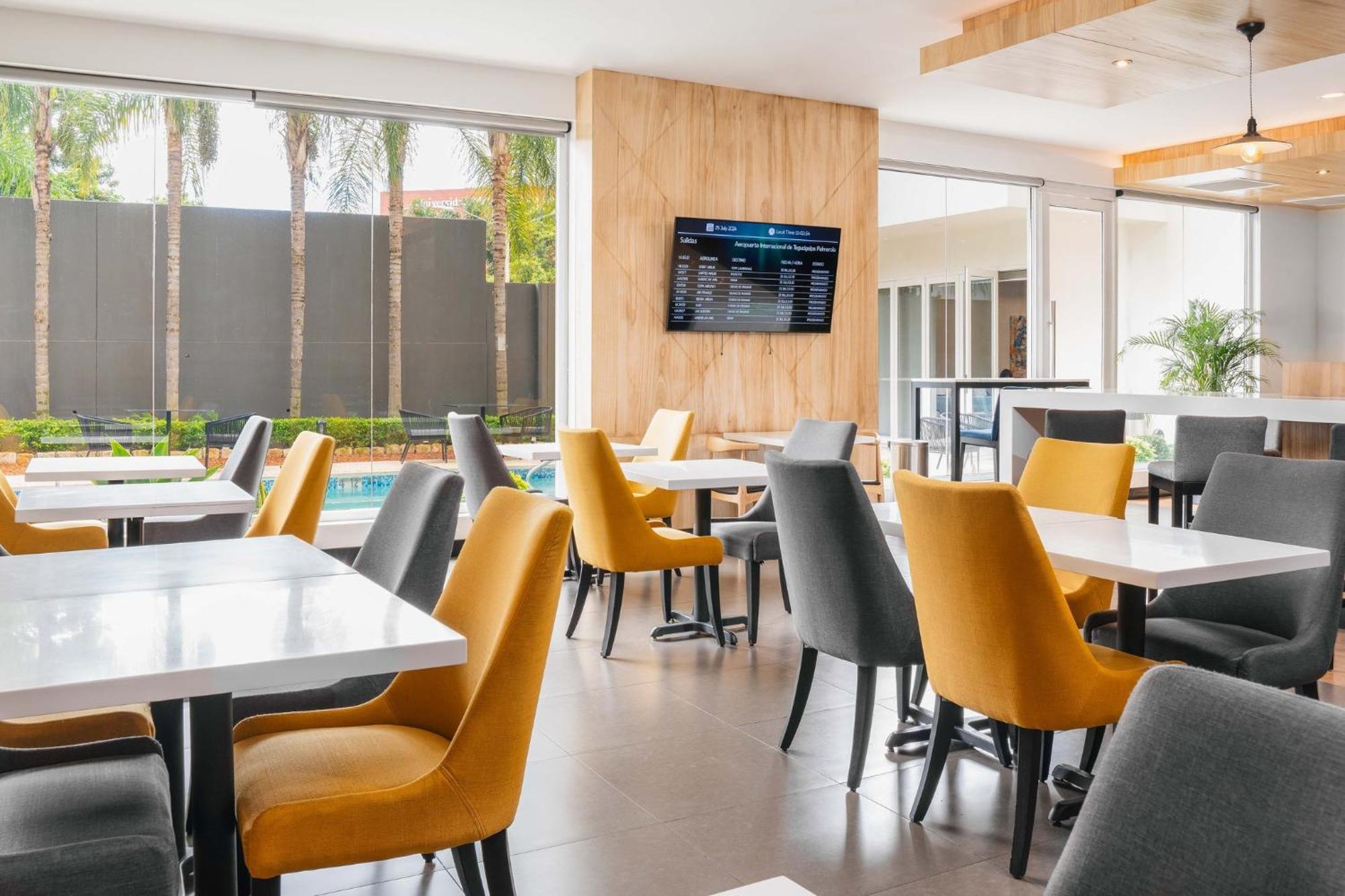 Holiday Inn Express Tegucigalpa By Ihg Exterior photo
