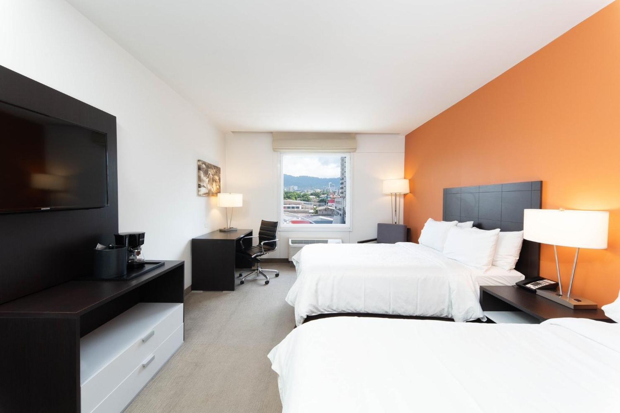 Holiday Inn Express Tegucigalpa By Ihg Exterior photo