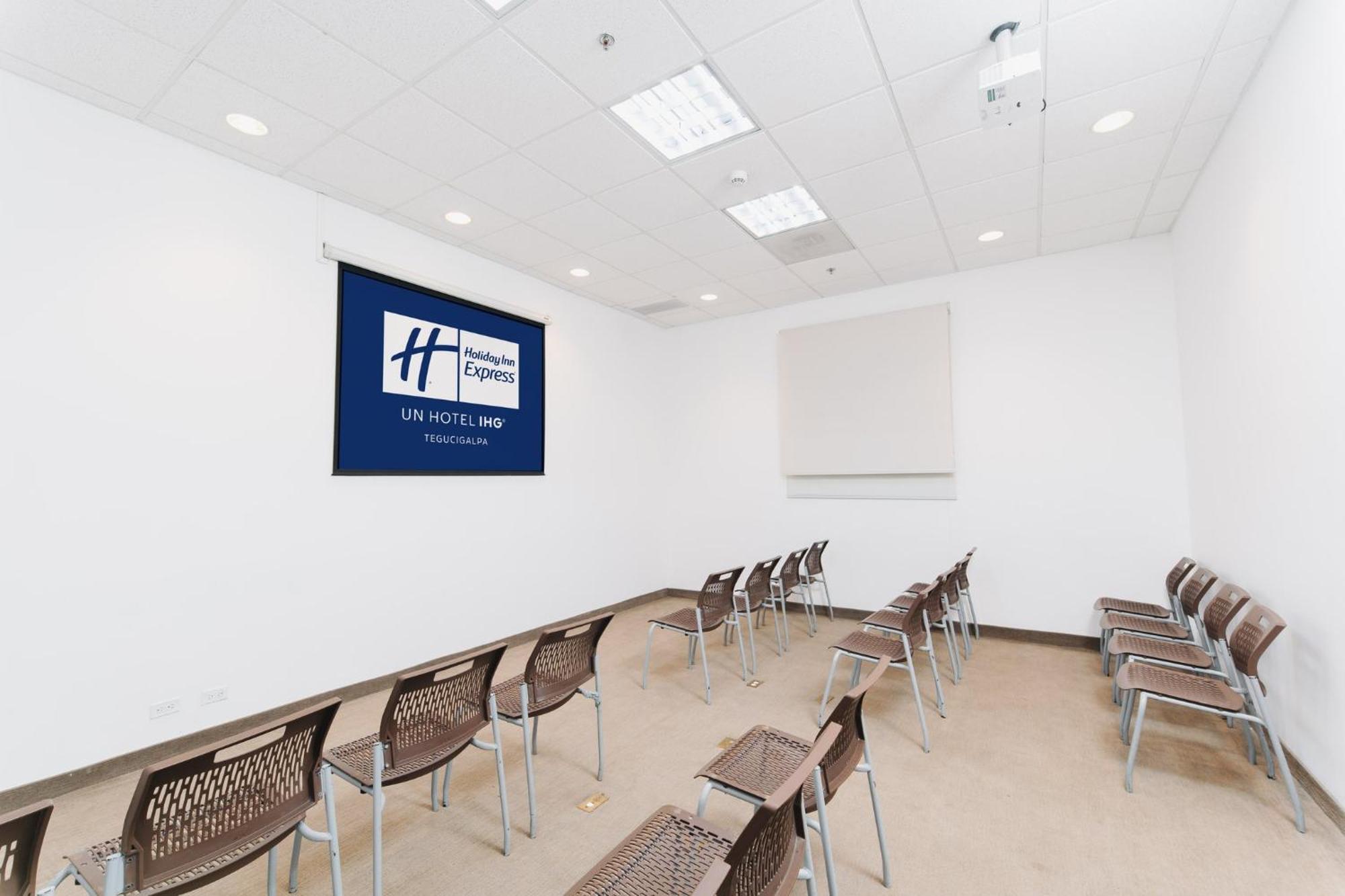 Holiday Inn Express Tegucigalpa By Ihg Exterior photo